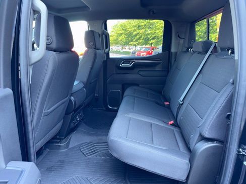 Used 2025 Chevrolet Silverado 1500 LT AWD/4WD image 27