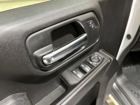 Used 2025 Chevrolet Silverado 2500 Custom w/ Custom Convenience Package AWD/4WD image 21