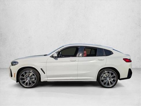 Used 2023 BMW X4 xDrive30i w/ M Sport Package image 9