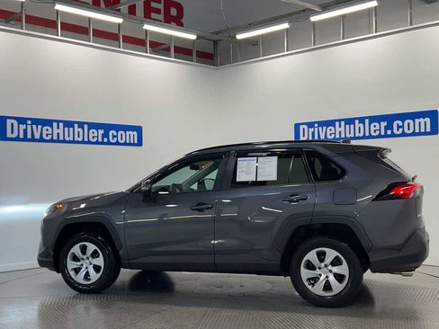Used 2019 Toyota RAV4 LE w/ Carpet Mat Package FWD image 5