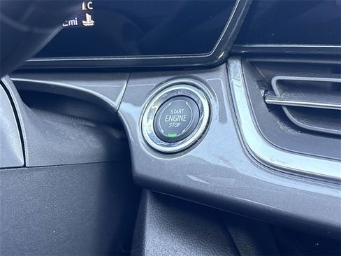 Certified 2024 Chevrolet Trax ACTIV w/ Sunroof Package image 16