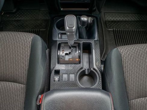 Used 2024 Toyota 4Runner TRD Off-Road image 25