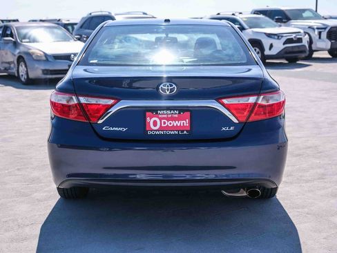 Used 2017 Toyota Camry XLE w/ Convenience Package FWD image 5