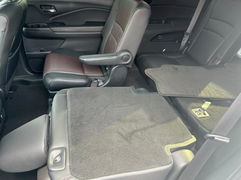 Used 2021 Honda Pilot Black Edition image 23