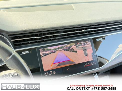 Used 2019 Audi Q8 Premium Plus w/ Premium Plus AWD/4WD image 31