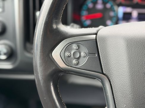 Used 2017 Chevrolet Silverado 2500 LT w/ LT Convenience Package image 8