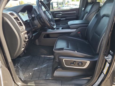 Used 2023 RAM 1500 Laramie AWD/4WD image 19