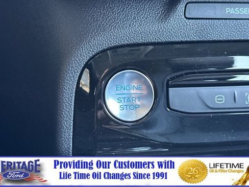 New 2025 Ford Escape SE image 20