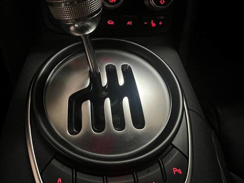 Used 2011 Audi R8 V10 AWD/4WD image 40