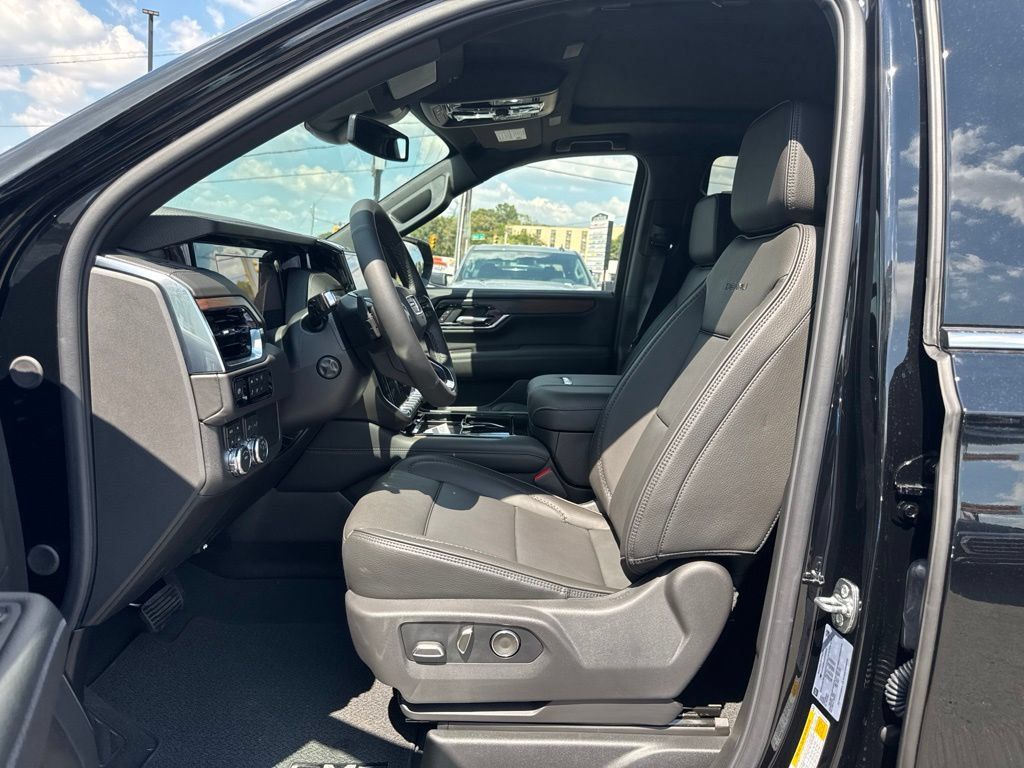New 2026 GMC Yukon Denali w/ Sun & Power Step Package AWD/4WD image 15