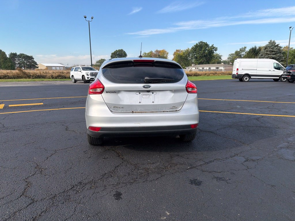 Used 2015 Ford Focus SE FWD image 12
