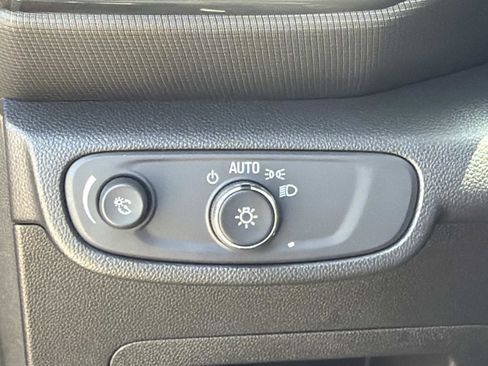 Used 2023 Chevrolet TrailBlazer LS FWD image 15