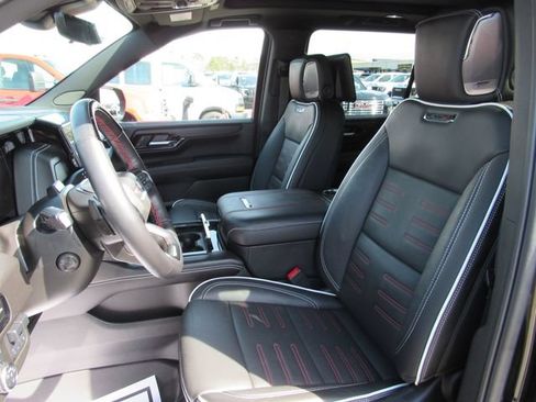 Used 2025 GMC Yukon XL AT4 Ultimate AWD/4WD image 14