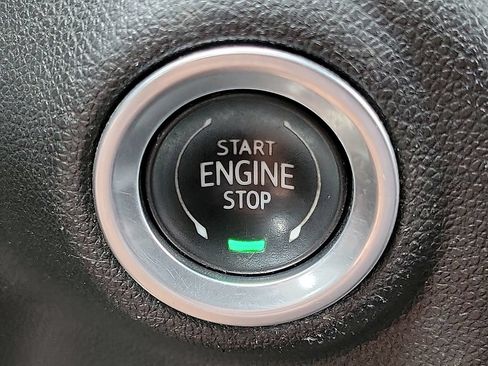 Used 2022 Chevrolet Silverado 2500 LT w/ Convenience Package AWD/4WD image 17