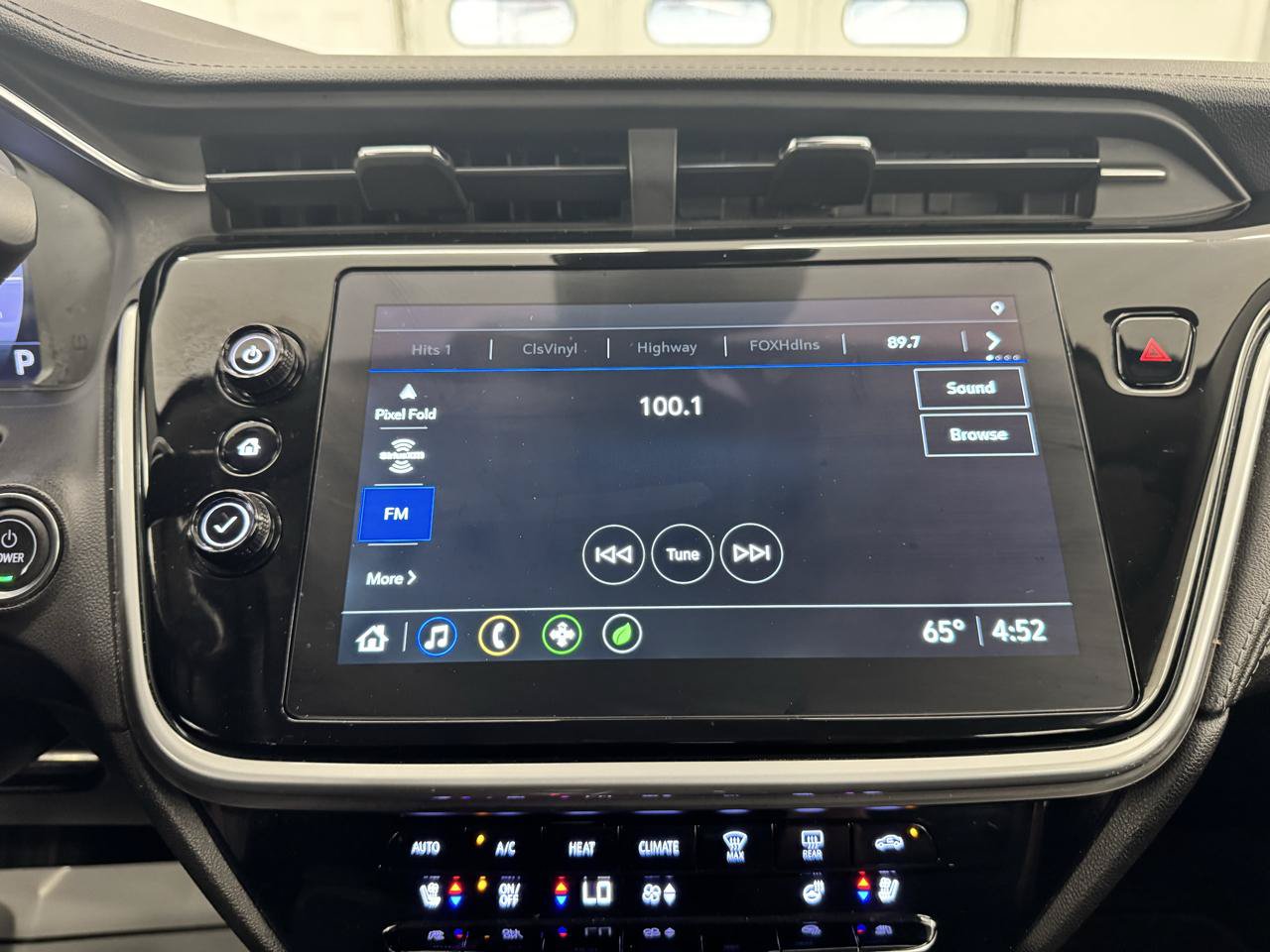 Used 2023 Chevrolet Bolt EUV LT w/ Convenience Package FWD image 29