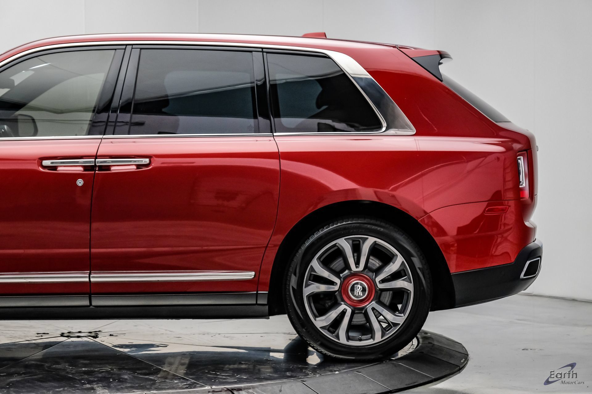 Used 2019 Rolls-Royce Cullinan AWD/4WD image 11
