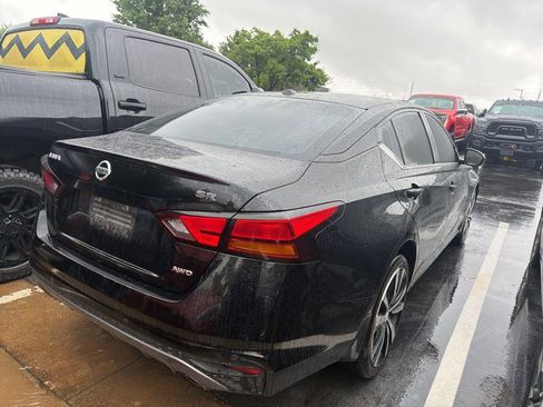 Used 2020 Nissan Altima 2.5 SR w/ Premium Package AWD/4WD image 3