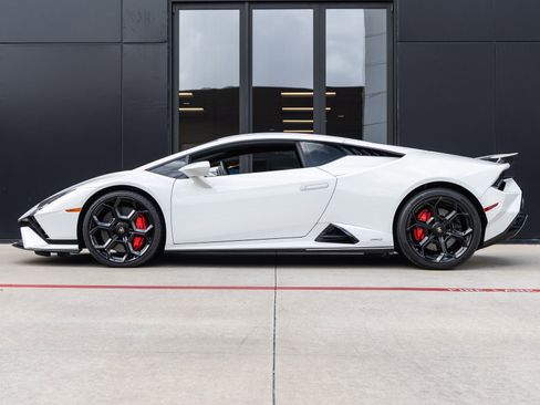 Used 2023 Lamborghini Huracan Tecnica RWD image 10