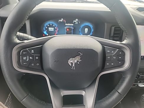 Used 2025 Ford Bronco Badlands AWD/4WD image 23