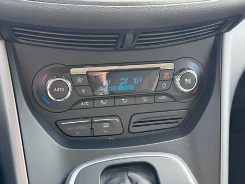 Used 2014 Ford Escape SE w/ Equipment Group 201A FWD image 22