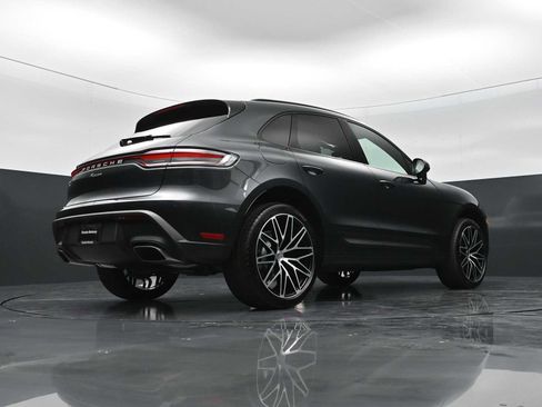 New 2026 Porsche Macan AWD/4WD image 40