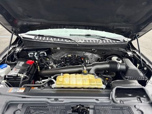 Used 2021 Ford Expedition Limited AWD/4WD image 19