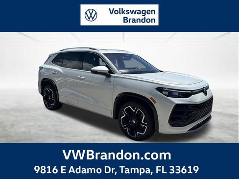 New 2026 Volkswagen Tiguan SEL R-Line AWD/4WD image 1