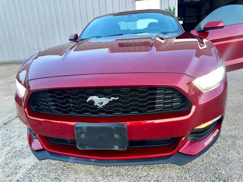 Used 2016 Ford Mustang Coupe RWD image 33