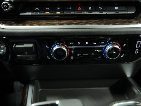 New 2026 GMC Sierra 1500 Elevation w/ Elevation Premium Package image 32