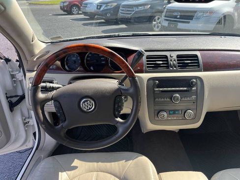 Used 2009 Buick Lucerne CXL FWD image 14