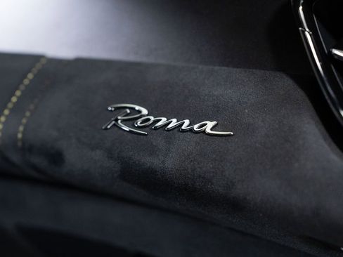 Used 2024 Ferrari Roma image 33