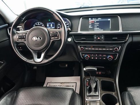 Used 2018 Kia Optima EX image 9