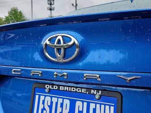 Used 2019 Toyota Camry SE FWD image 30