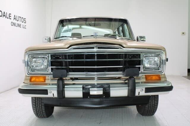 Used 1989 Jeep Grand Wagoneer AWD/4WD image 11