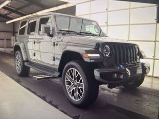 Used 2022 Jeep Wrangler Unlimited Sahara video 1