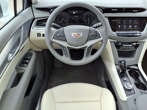 New 2025 Cadillac XT5 Premium Luxury w/ LPO, Floor Liner Package image 10