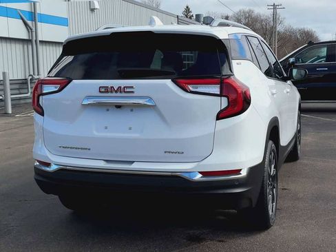 Used 2024 GMC Terrain SLT w/ LPO, Floor Liner Package image 3