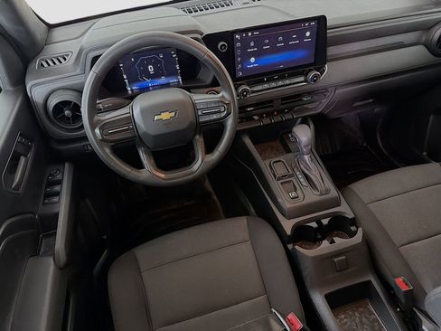 Used 2023 Chevrolet Colorado W/T image 25