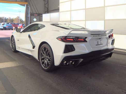 Used 2023 Chevrolet Corvette Stingray Premium Cpe w/ Z51 Performance Package RWD image 9