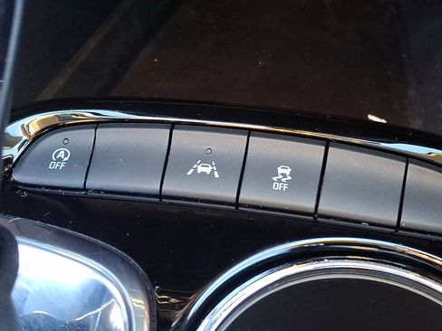 Certified 2023 Buick Encore GX Select w/ Experience Buick Package image 28