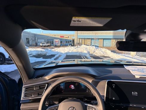 New 2025 Volkswagen Atlas Cross Sport SE image 13