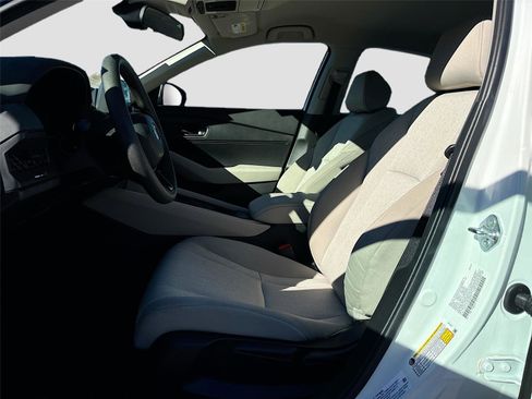 Certified 2024 Honda Accord LX image 22