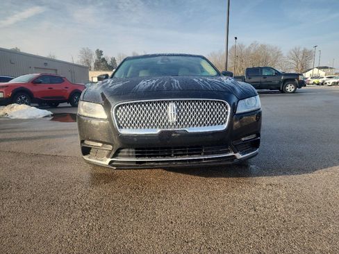 Used 2019 Lincoln Continental Select w/ Continental Climate Package image 7