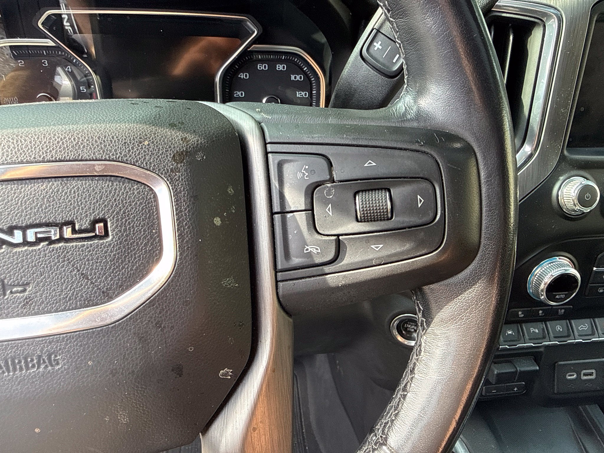Used 2020 GMC Sierra 1500 Denali w/ Denali Premium Package AWD/4WD image 13