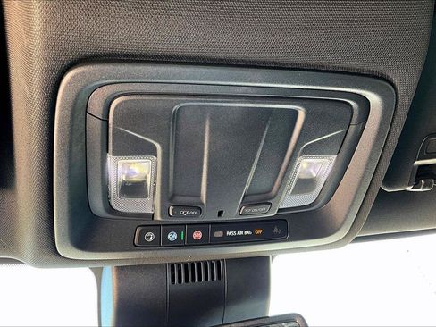 Used 2025 GMC Sierra 1500 AT4 AWD/4WD image 17