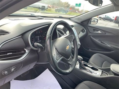 Certified 2023 Chevrolet Malibu RS w/ LPO, Floor Liner Package image 10