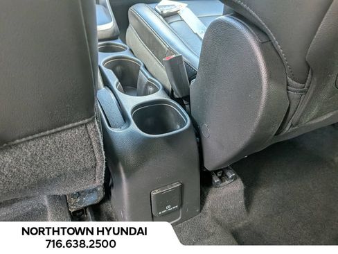 Used 2021 Chevrolet Trax LT w/ Premium Seat Package AWD/4WD image 30