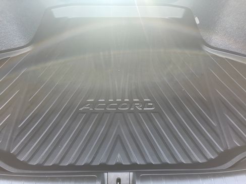 Used 2019 Honda Accord EX-L image 7