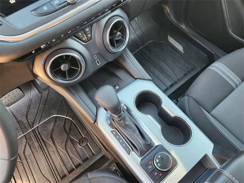 Used 2024 Chevrolet Blazer LT w/ Convenience Package image 19