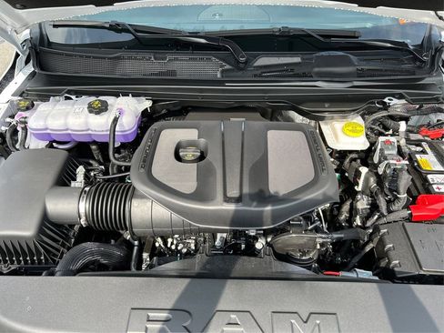 New 2025 RAM 1500 Tradesman w/ Night Edition image 15